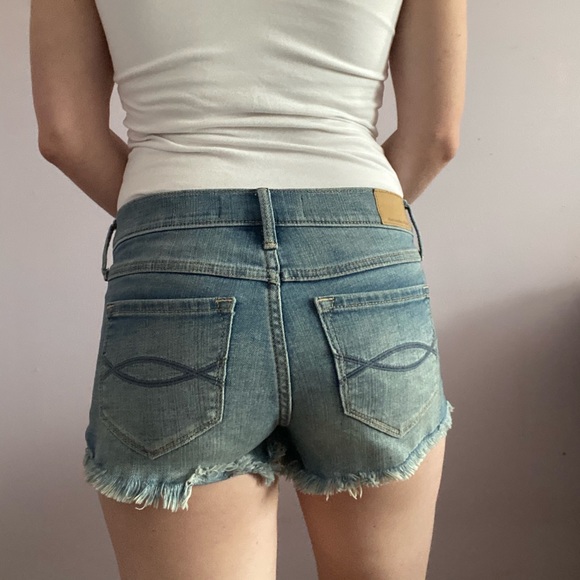 Abercrombie and Fitch Shorts - Picture 4 of 7
